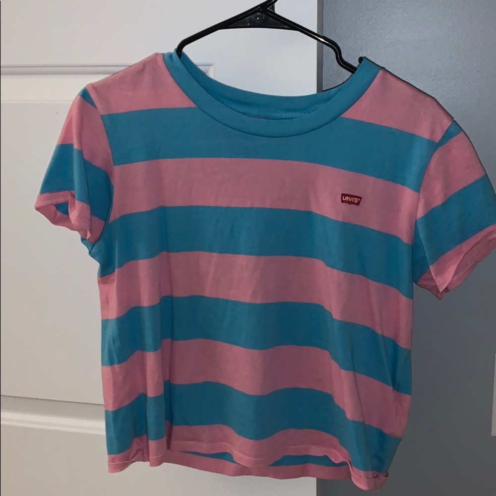pink and blue striped cropped levi’s shirt
